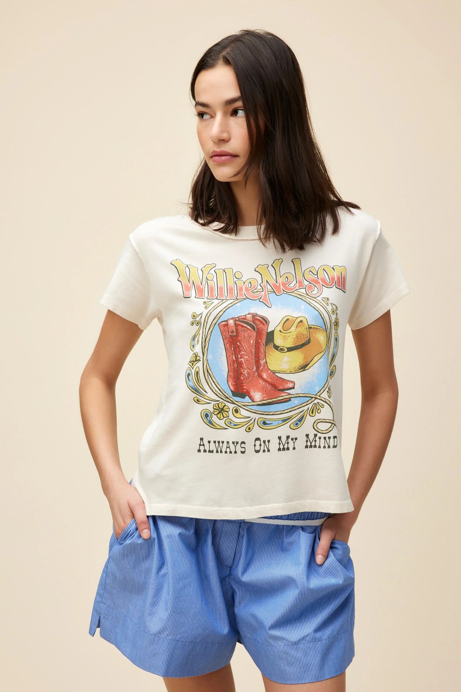 DAYDREAMER Willie Nelson Paisley Reverse GF Tee