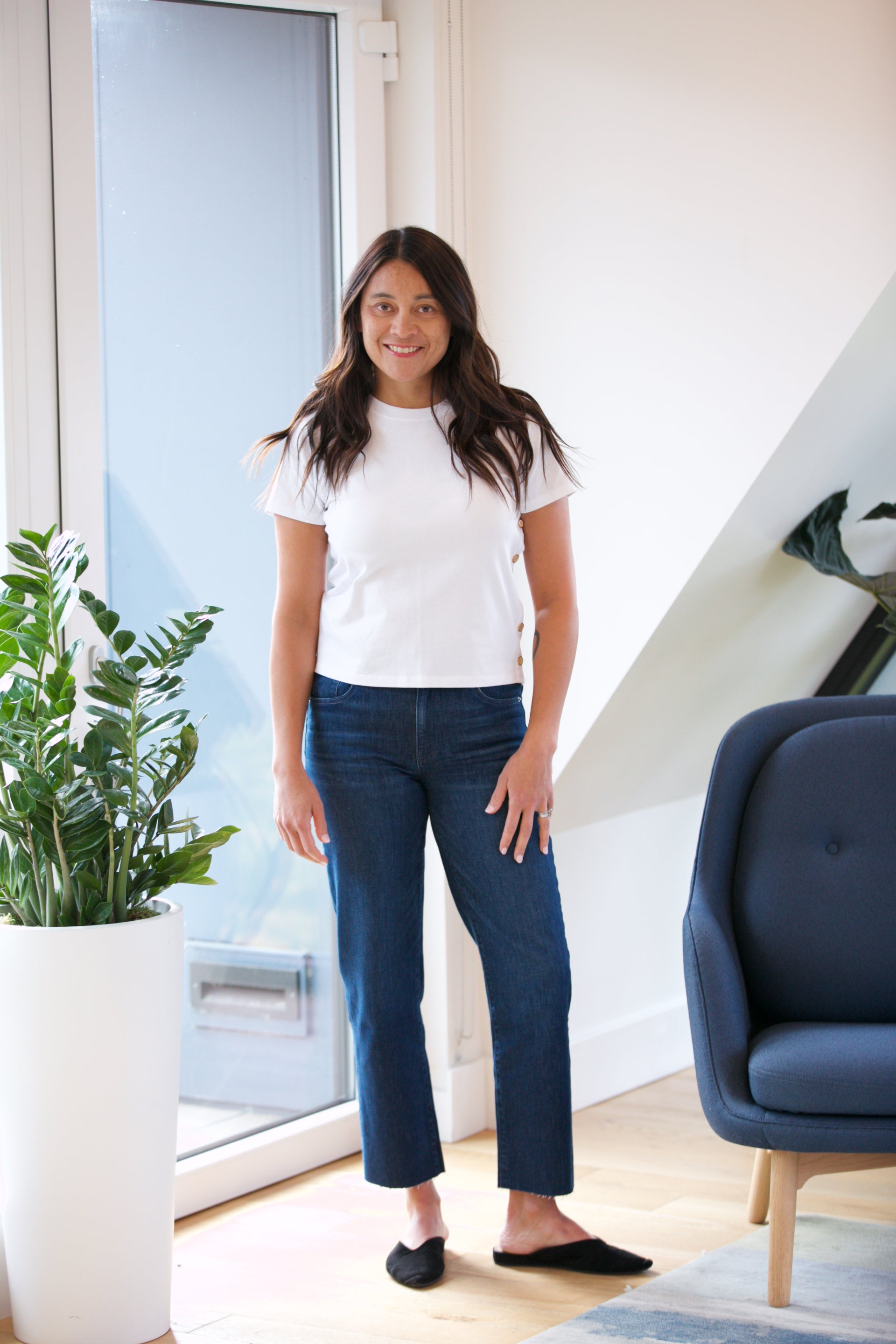 FRAME Side Detail Button Tee in White