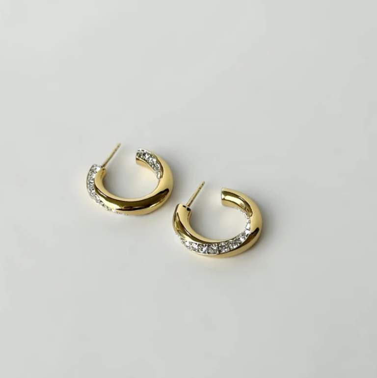 AU79 Astrid Twist Pavé Hoop Earrings