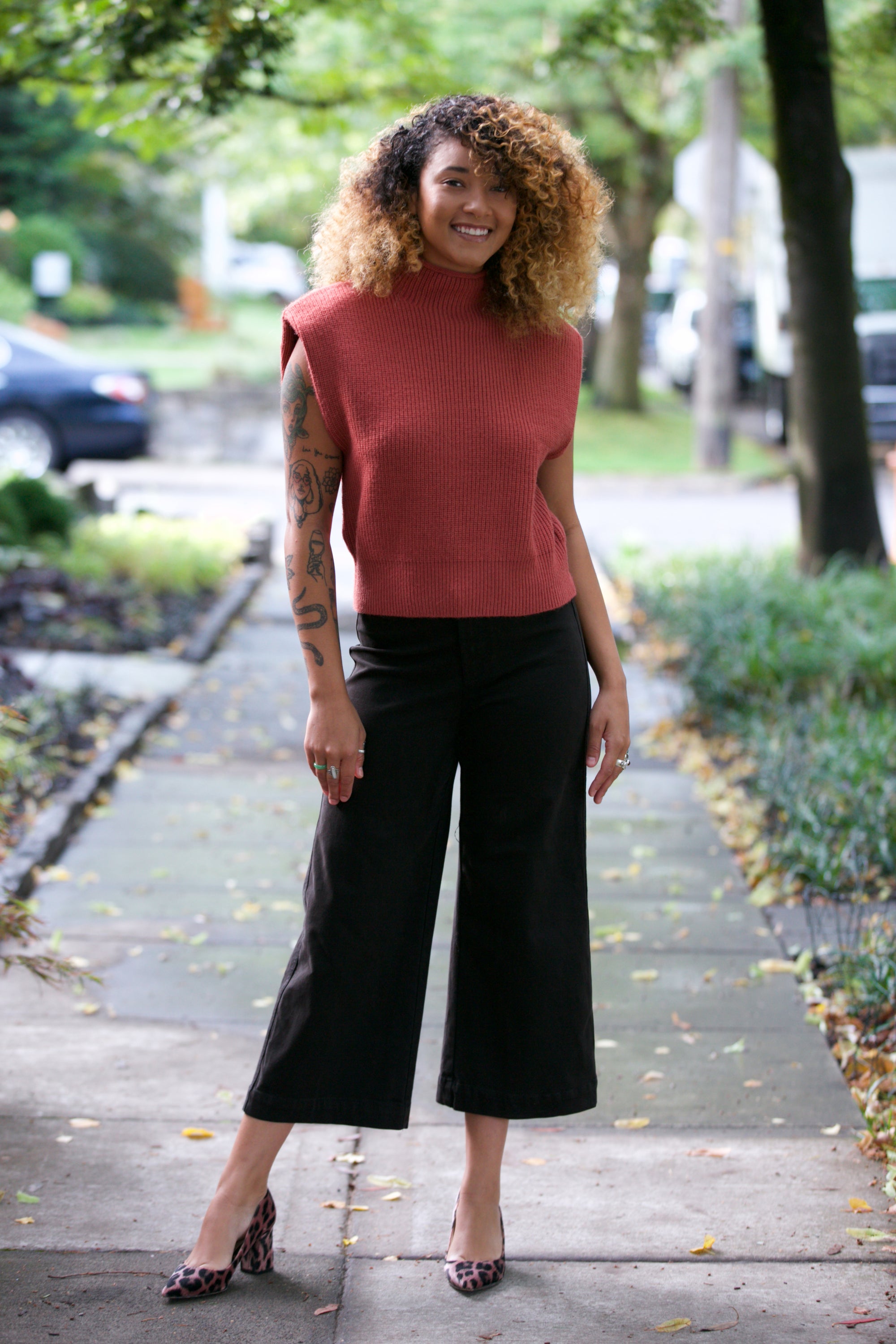 OAT High Rise Clean Wide Leg Crop Pant in Black